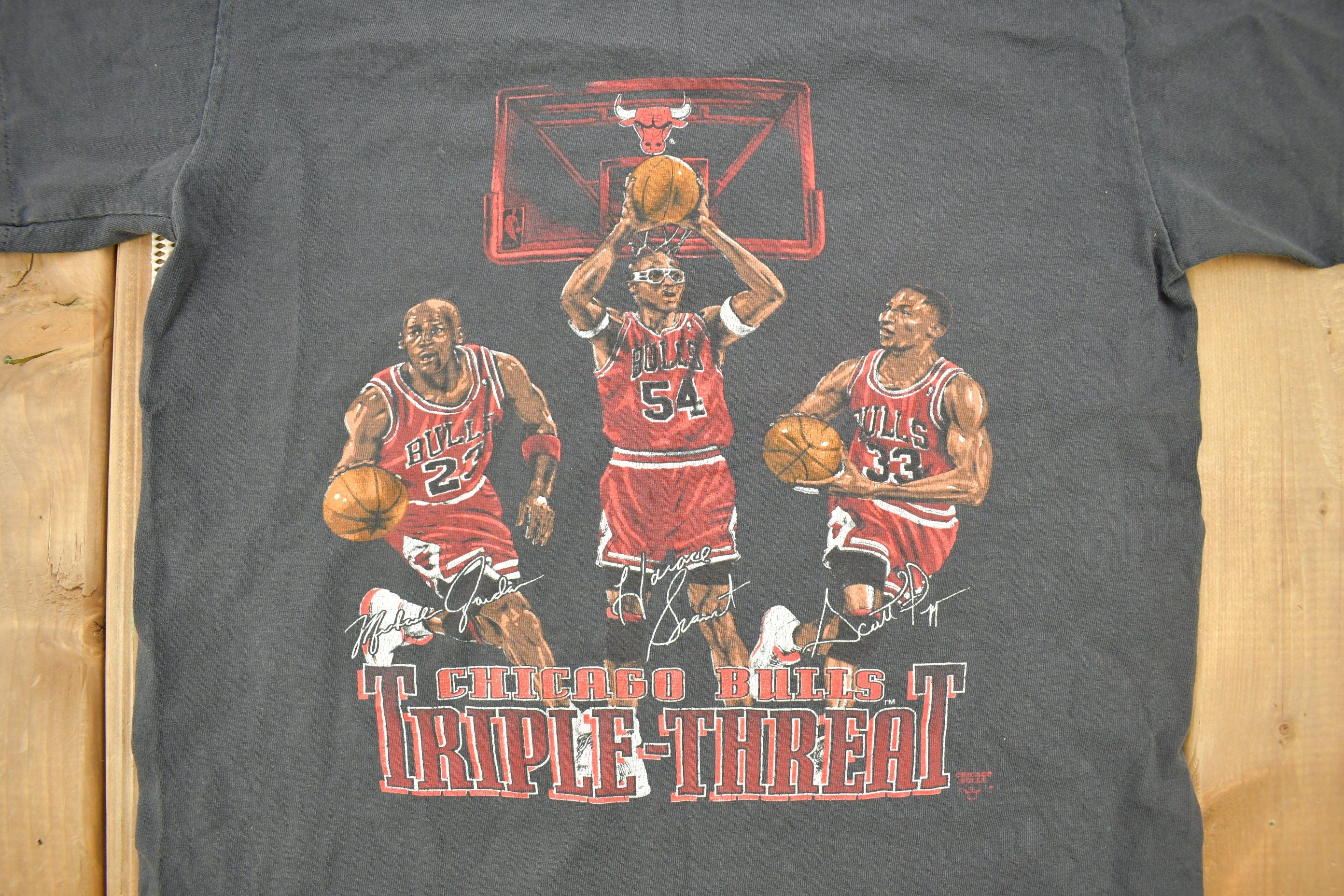 Vintage 1990s Chicago Bulls NBA Triple Threat Jordan Rodman Pippen Graphic T-Shirt