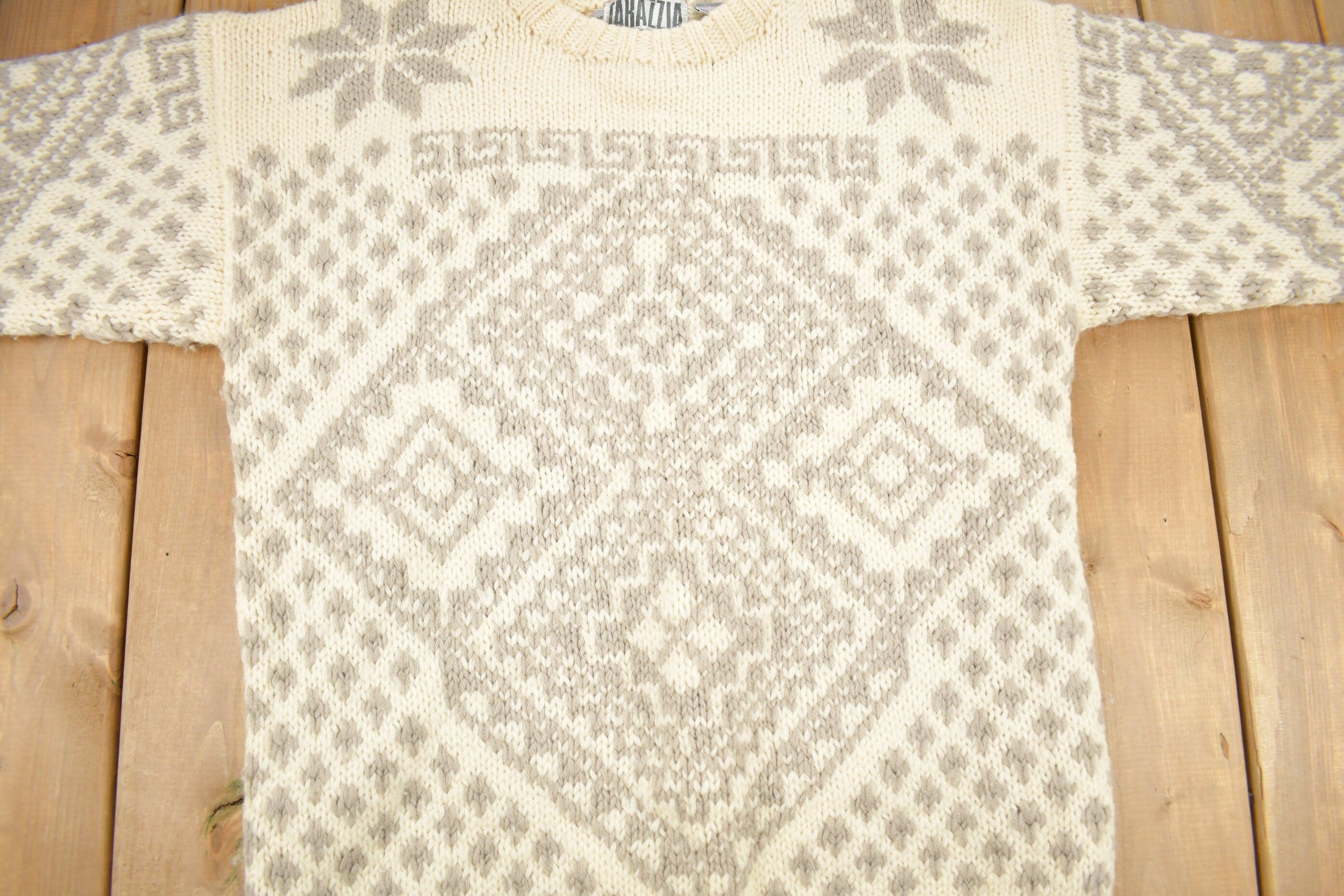 Vintage 1990s Iarazzia Winter Theme Knit Crewneck Sweater