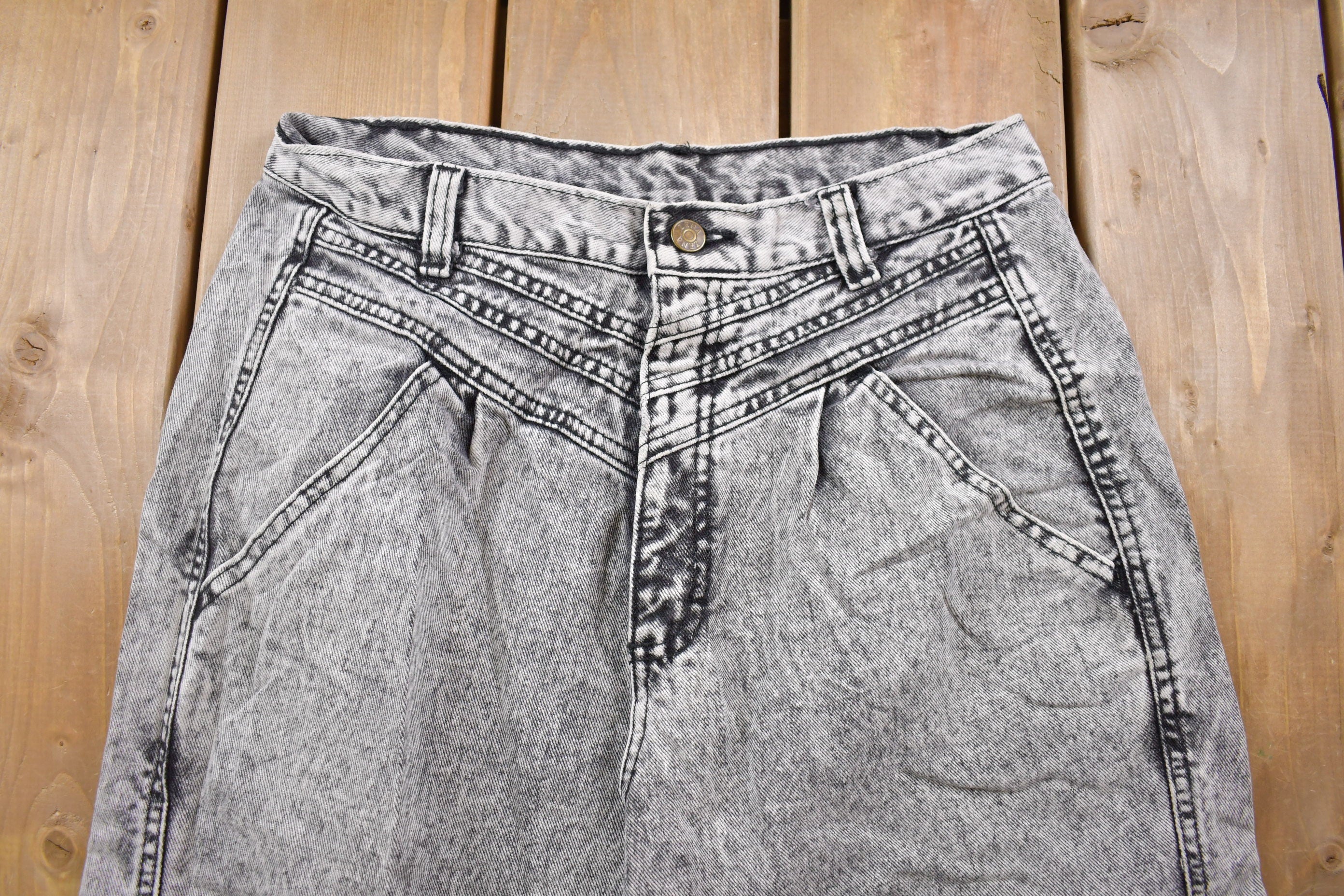 Vintage 1990's Zena Black and White Acid Wash 28 x 29