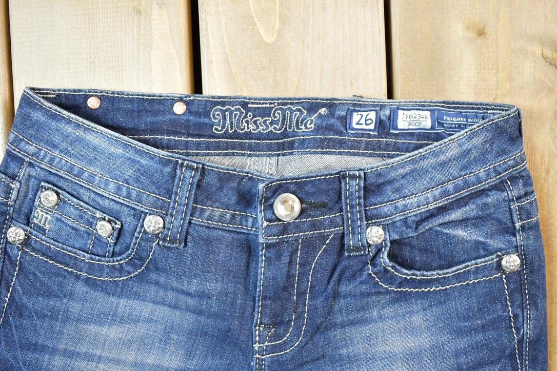 Vintage Y2K Miss Me Bedazzled Low Rise Jeans Size 26x31
