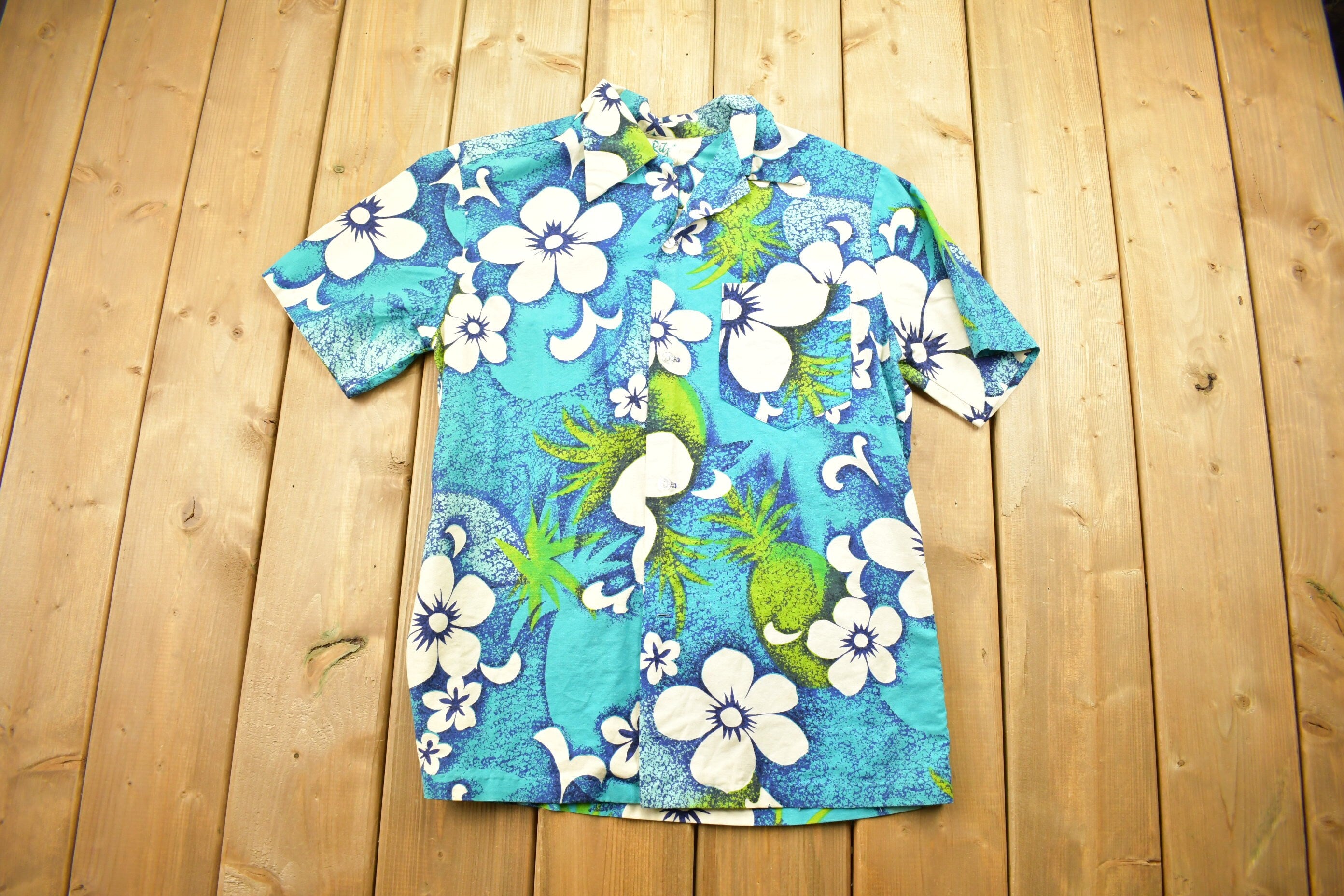 True Vintage 1960s Hawaiian Floral T-Shirt