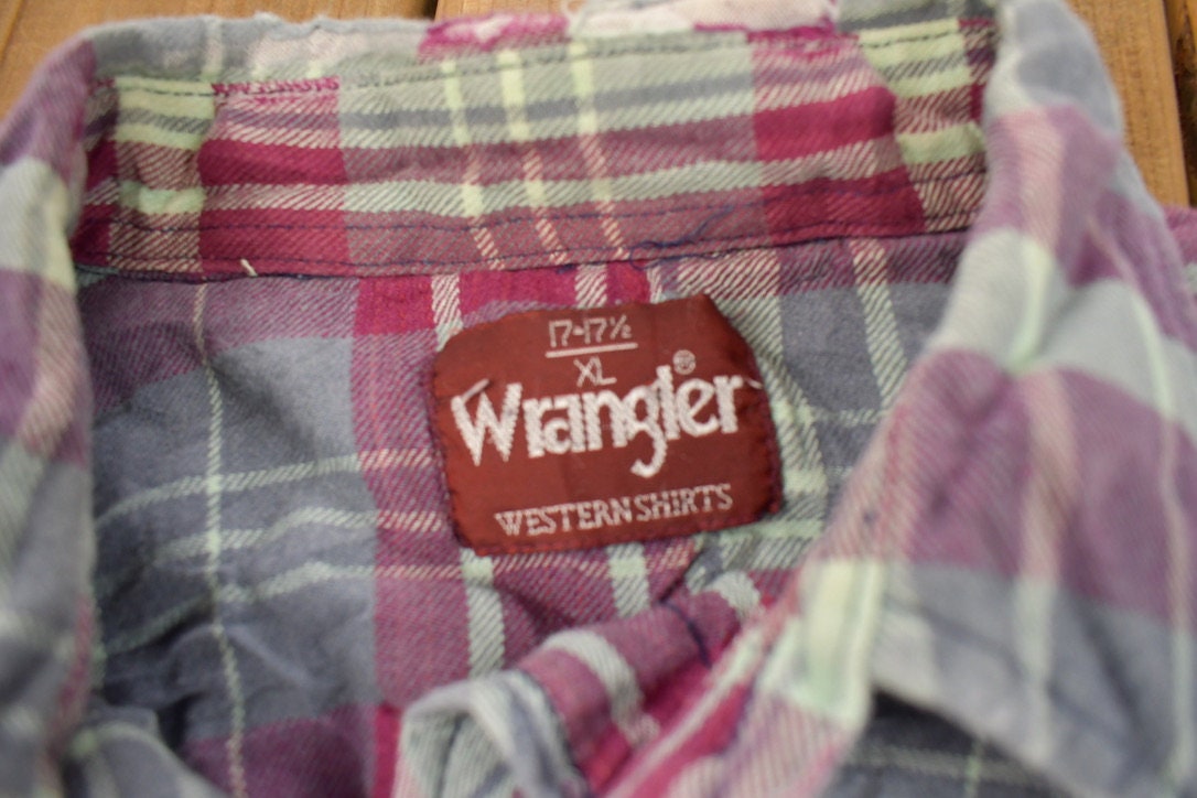 Vintage 1990s Wrangler Plaid Flannel Button Up Shirt