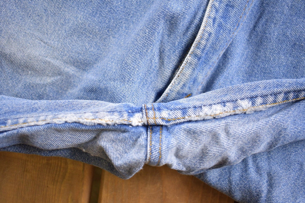Vintage 1990s Levi 505 Red Tab Jeans Size 34 x 29