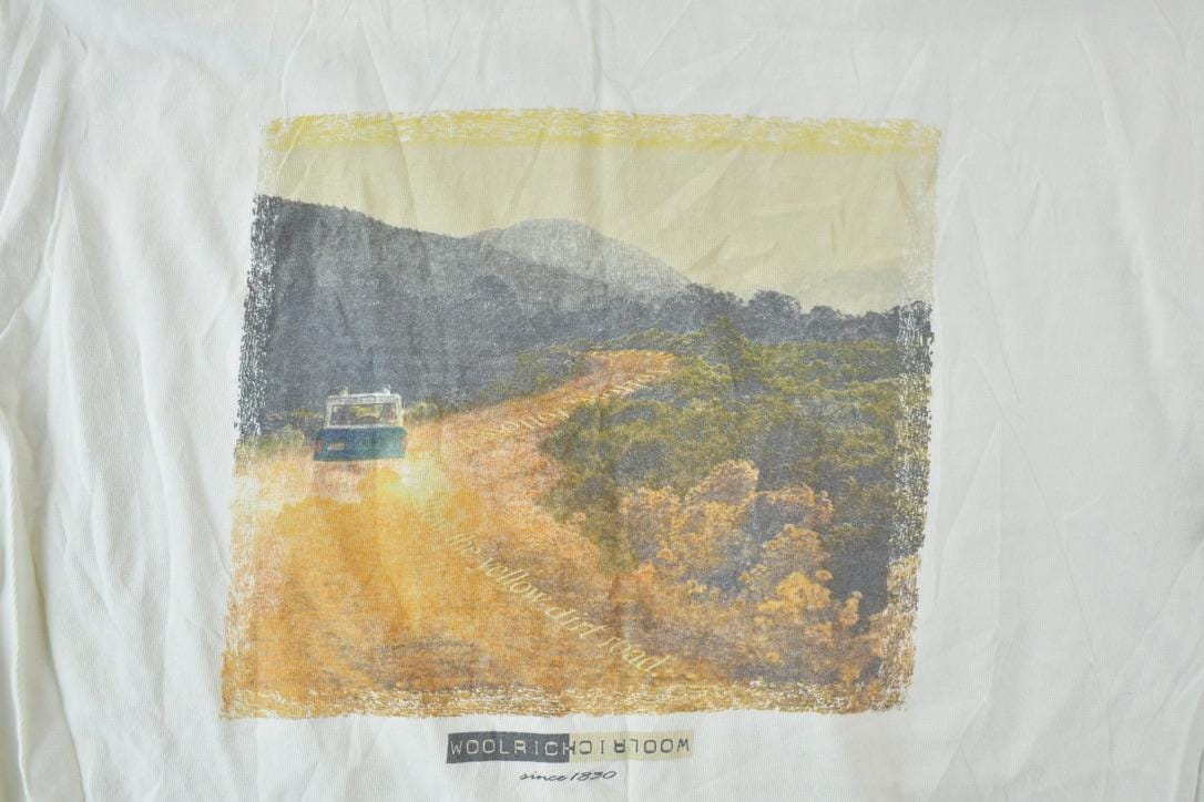 Vintage 1990s Woolrich Country Roads Graphic T-Shirt