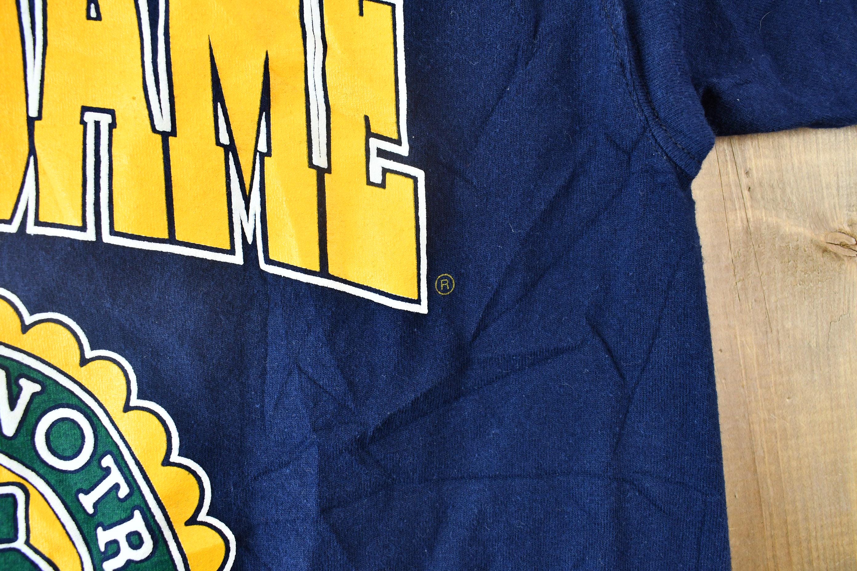 Vintage 1990s University of Notre Dame Collegiate Graphic T-Shirt  Made In USA  Notre Dame Fightin' Irish  American Vintage