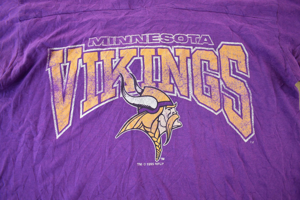 Vintage 1990s Minnesota Vikings NFL Graphic T-Shirt/ Made In USA / V Neck Jersey Tee / Single Stitch / 90s Sportswear / Mens XL