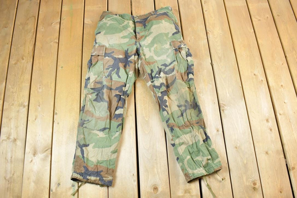 Vintage 1990s Army Camouflage Cargo Pants Size 35 x 26 Made In