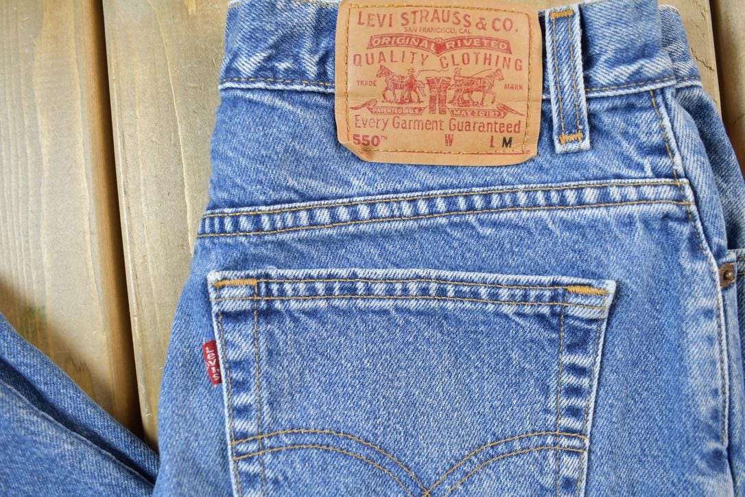 Vintage 1990s Levi's 550 Red Tab Jeans Size 14