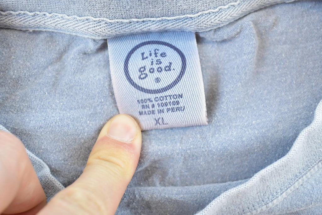 Vintage 1990s Life Is Good Lucky Dog T-Shirt Men's 2XL / 90s Streetwear / Basics / Essentials / Animal Tee