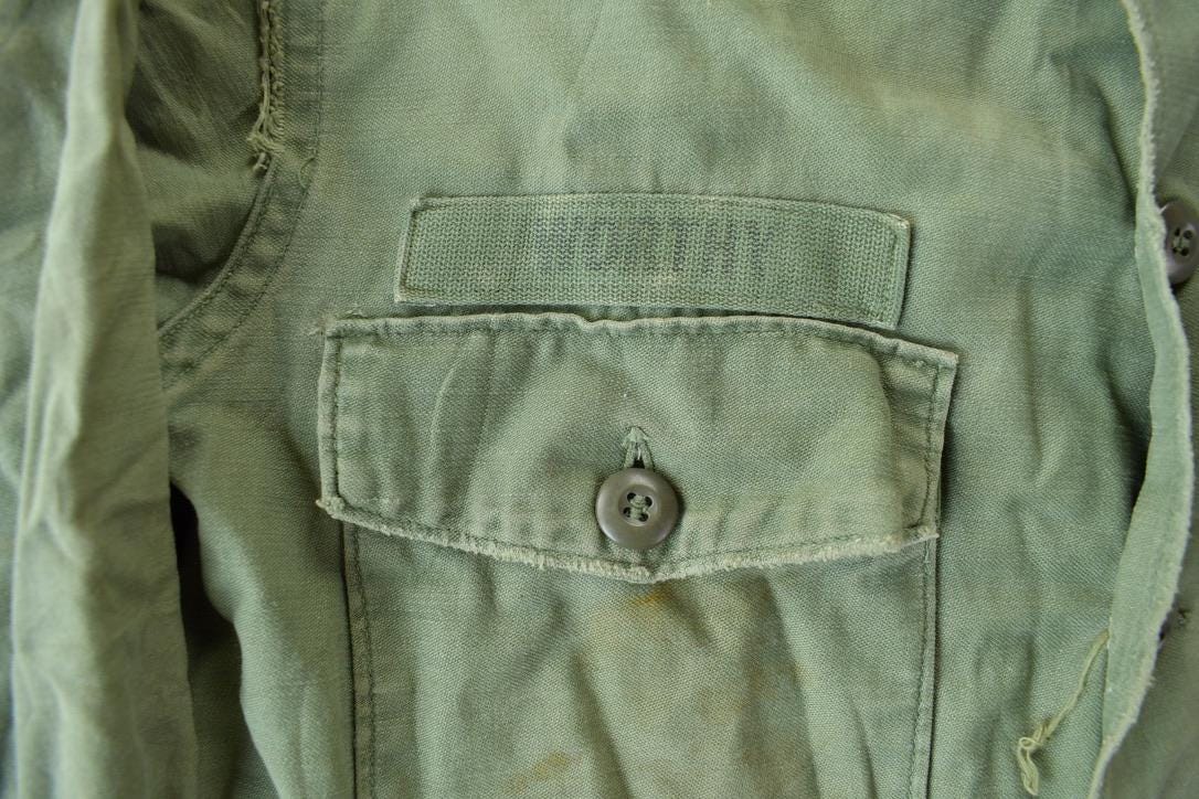 Vintage 1960s OG-107 Army Military Sateen Shirt /
