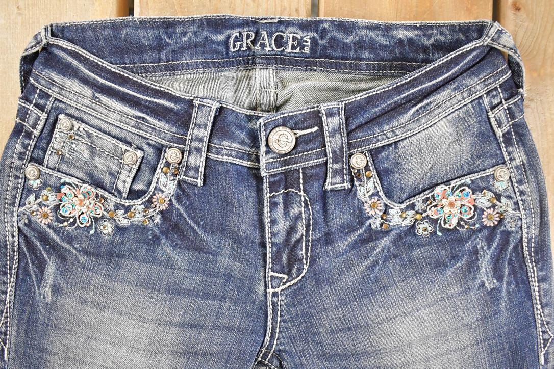 Vintage Deadstock Y2K Grace In LA Bedazzled Bootcut Low Rise Jeans Women's Size 26 x 32