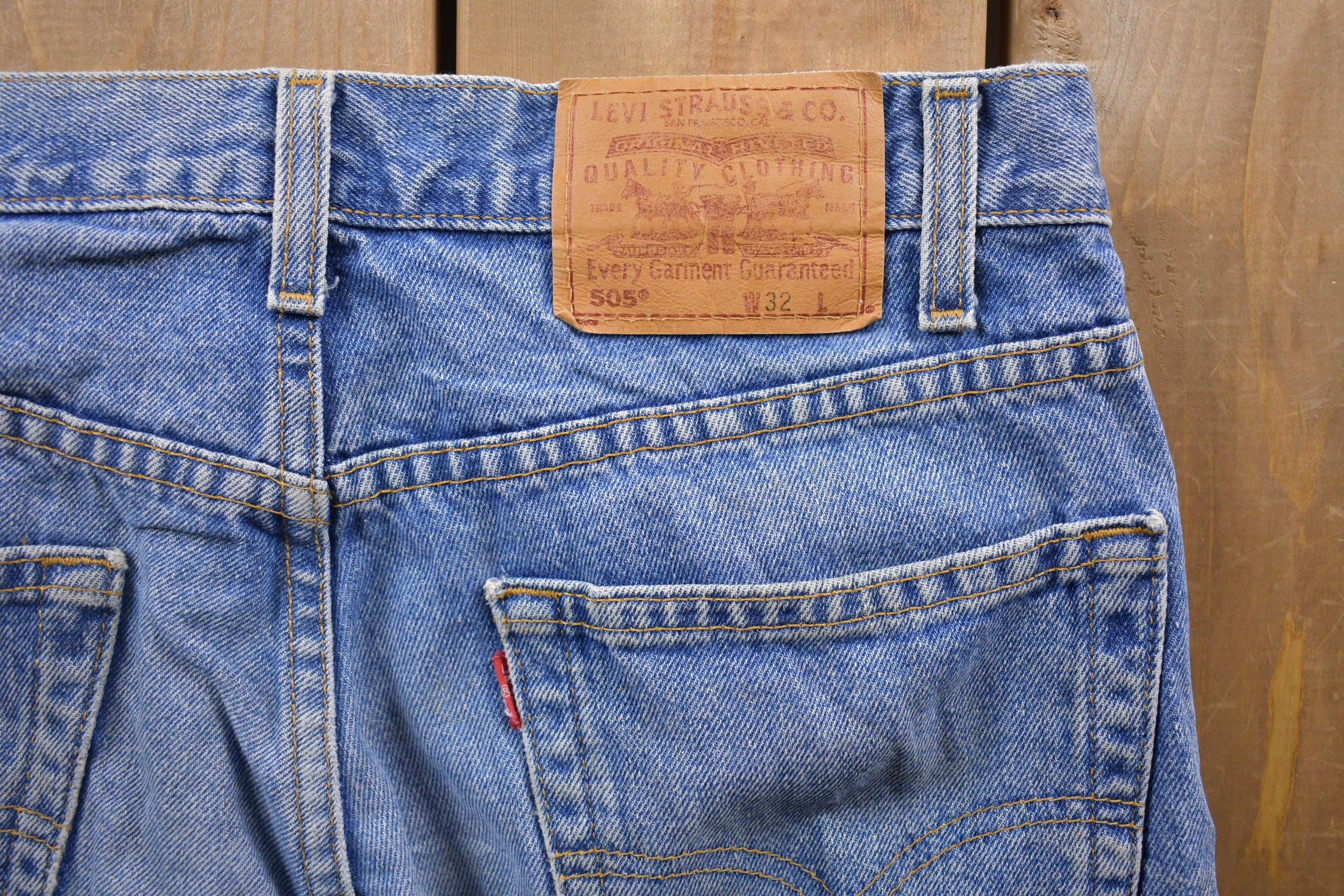 Vintage 1990s Levi's 505 Jean Shorts 32 x 9