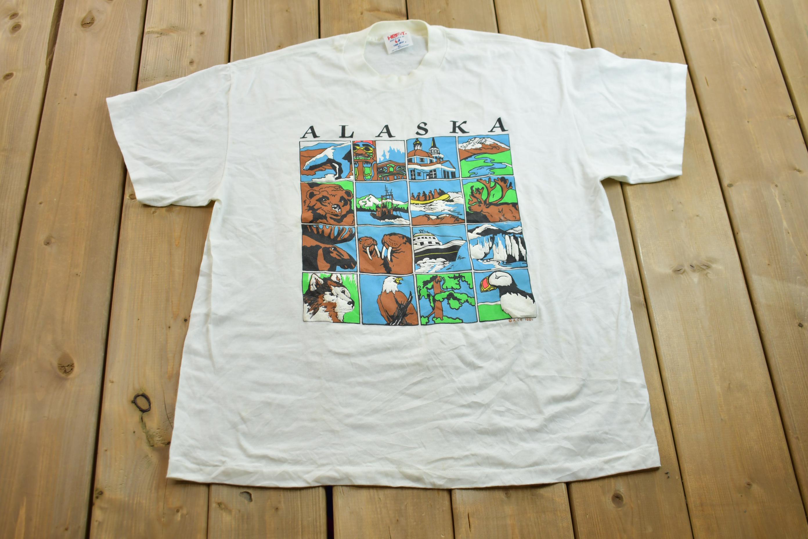 Vintage 1980s Alaska Animal Theme Souvenir T-Shirt