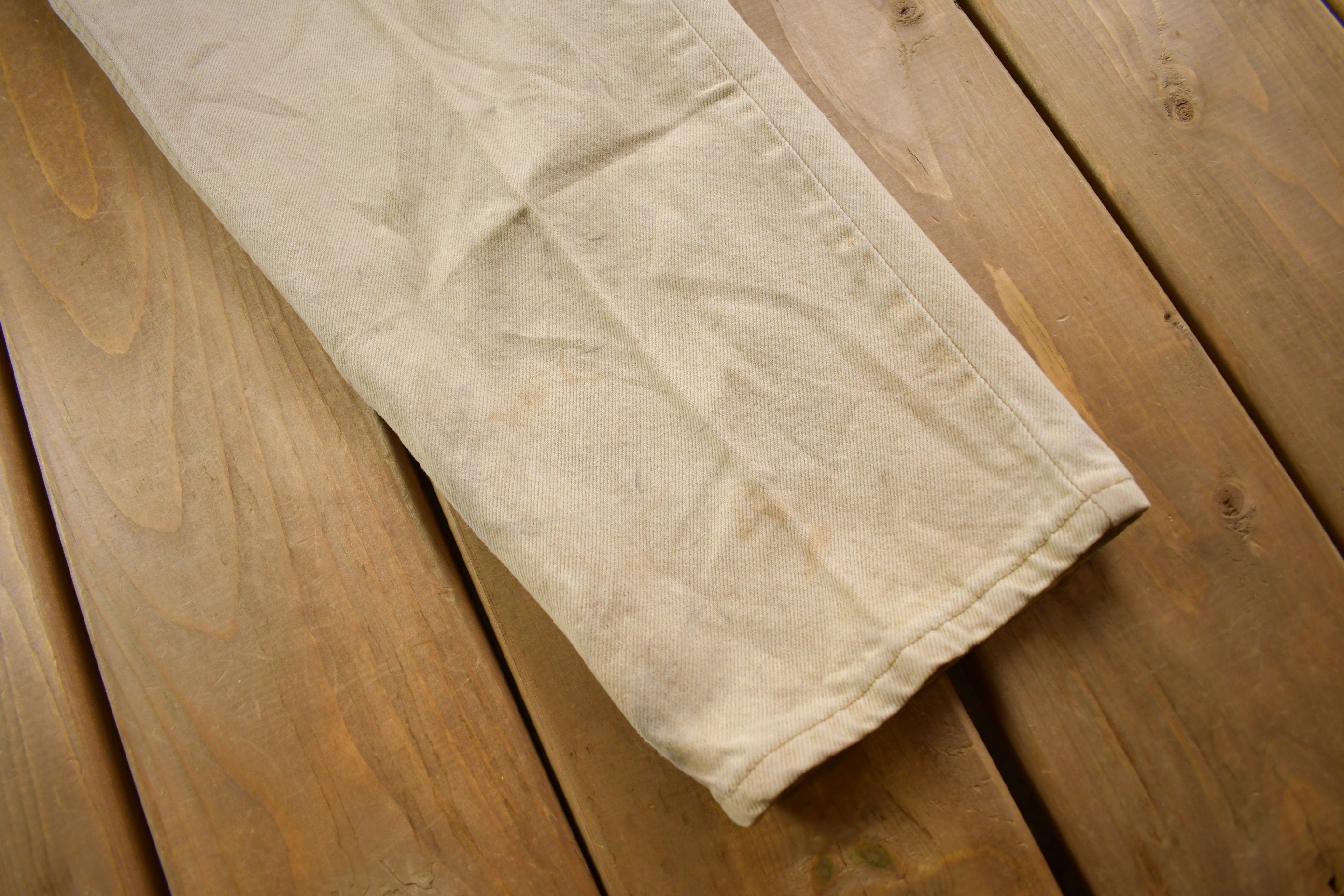 Vintage 1990s Levi's 550 Beige Wash Jeans Size 36 x 34