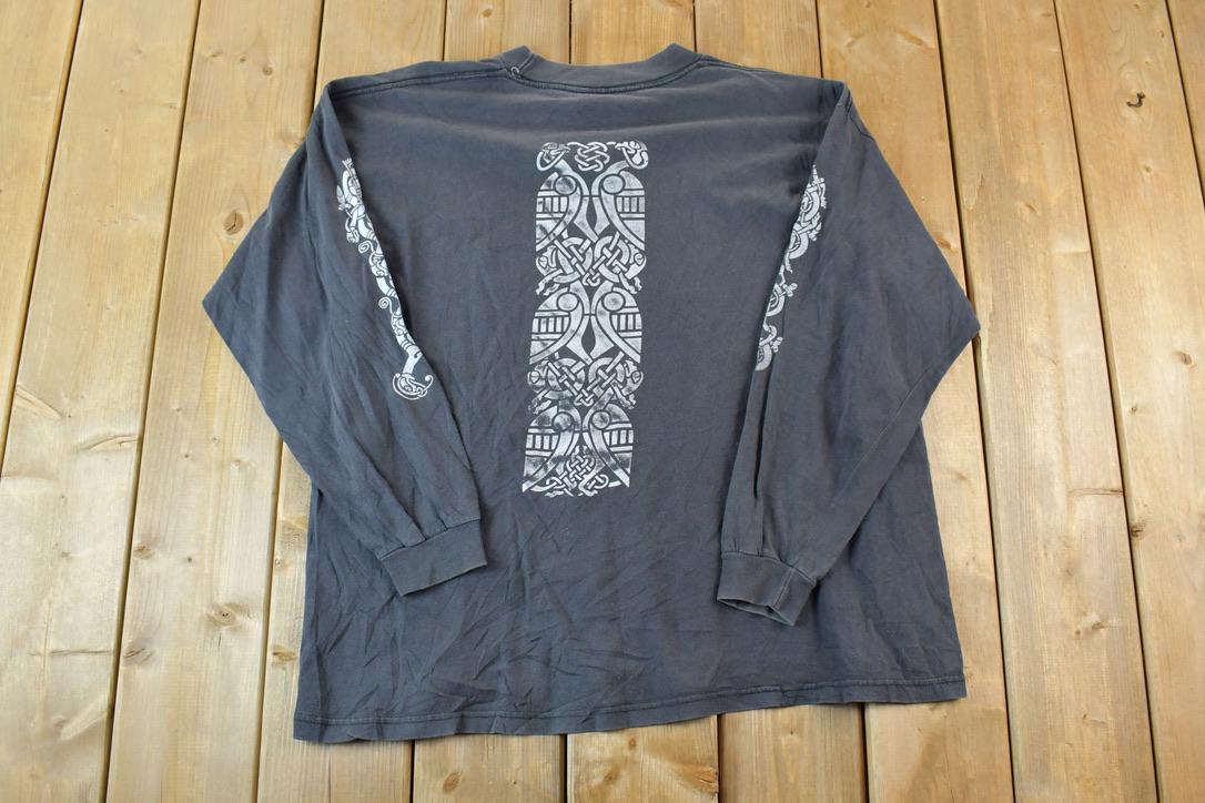 Vintage 1990s Abstract Pattern Church Pattern Crewneck Sweatshirt