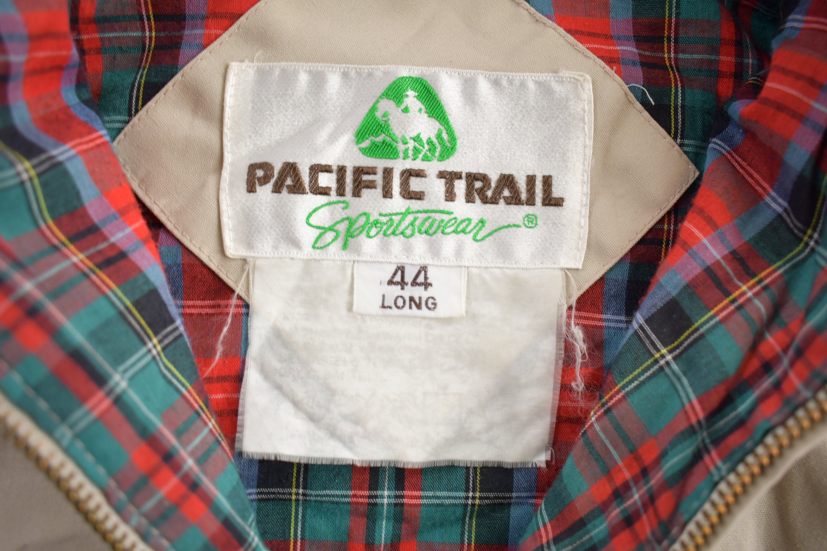 Vintage 1990s Pacific Trail Sportswear Jacket / 90s Windbreaker / Vintage Streetwear / Outerwear / Outdoorsman