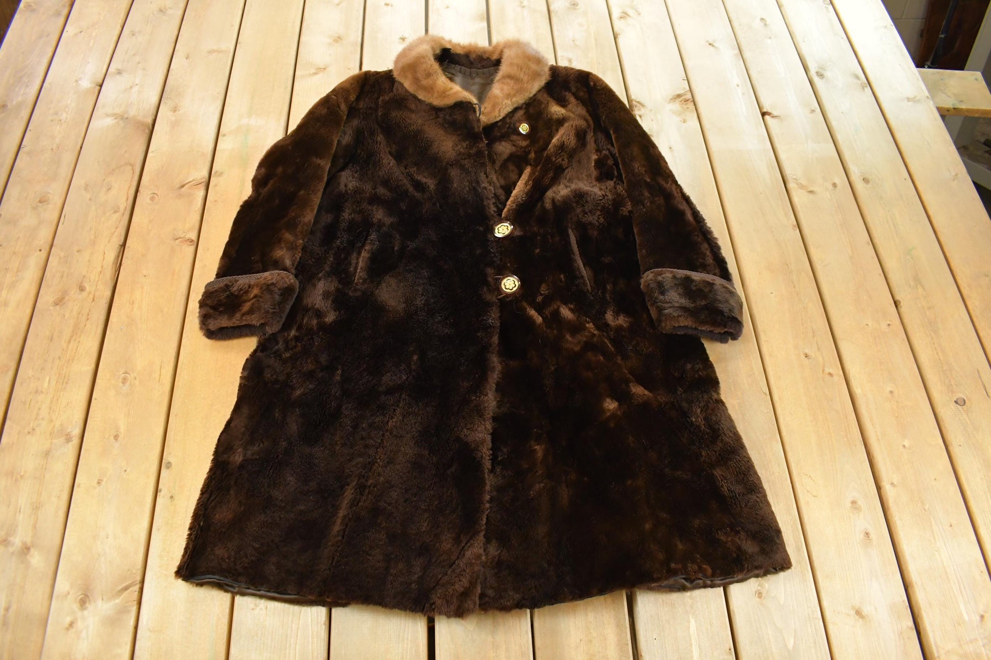 Vintage 1980s Mouton Fur Coat Adult Large / True Vintage / Vintage Fur Coat / Vintage Fur