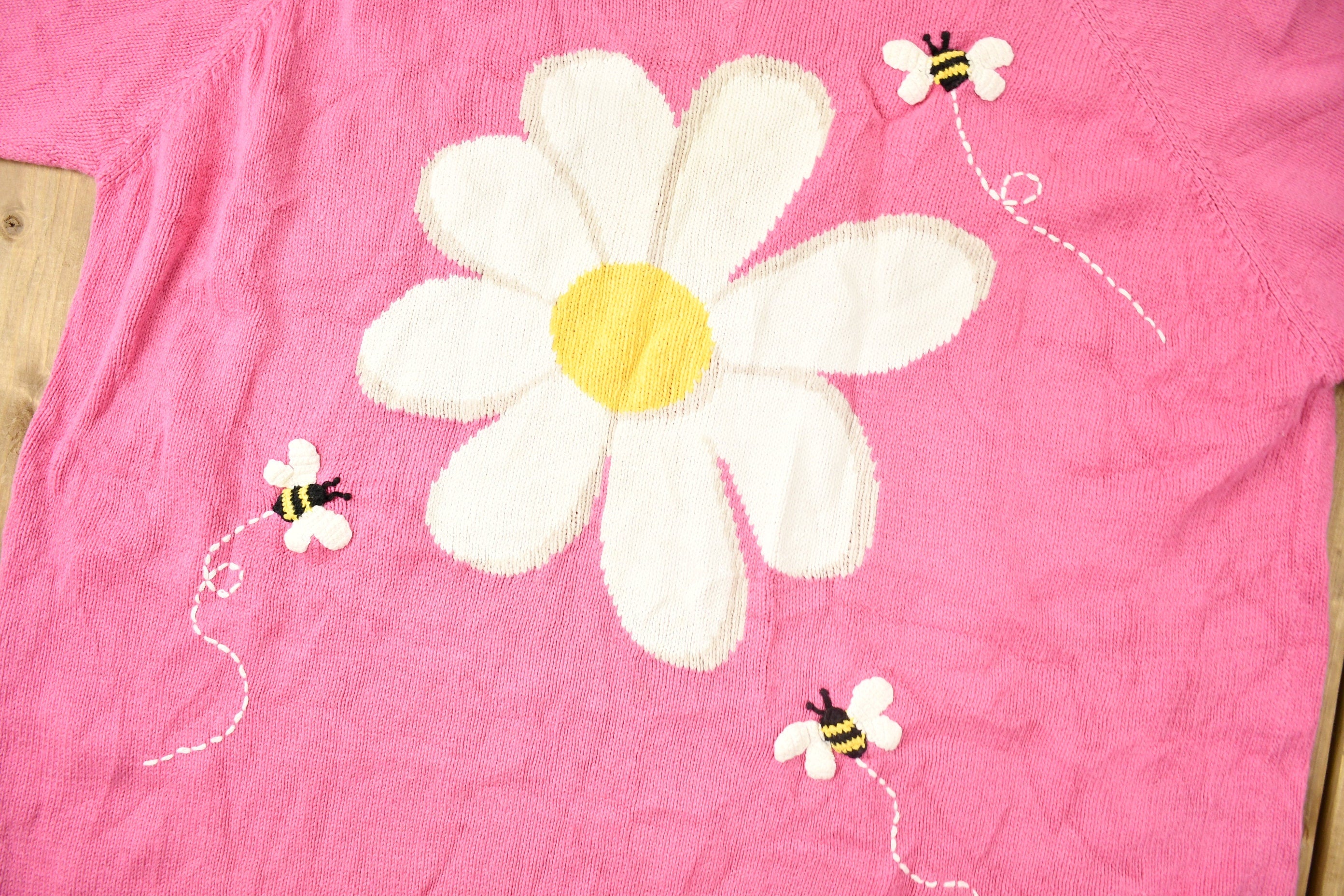 Vintage 1990s The Quacker Family Knitted Flower Crewneck Sweater