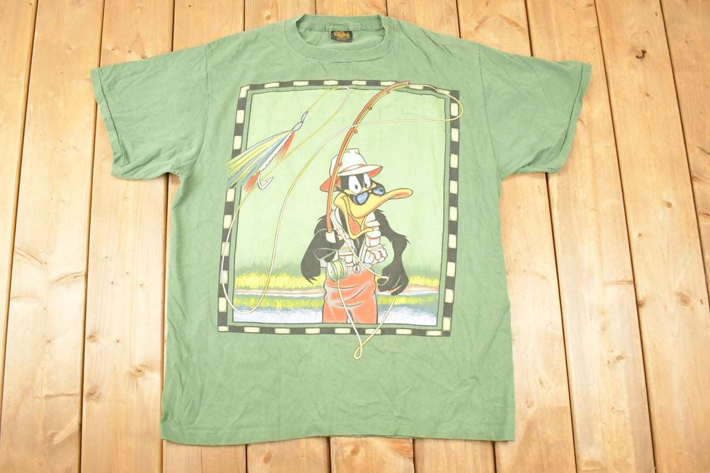 Vintage 1990s Canadian Rugged Daffy Duck Looney Tunes Fishing Souvenir T-Shirt Men's XL