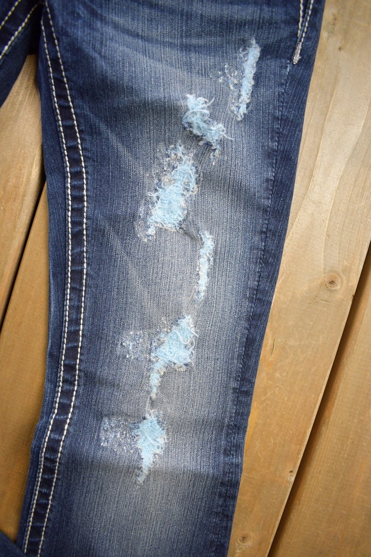 Vintage Y2K Miss Me Bedazzled Low Rise Jeans Size 26x31