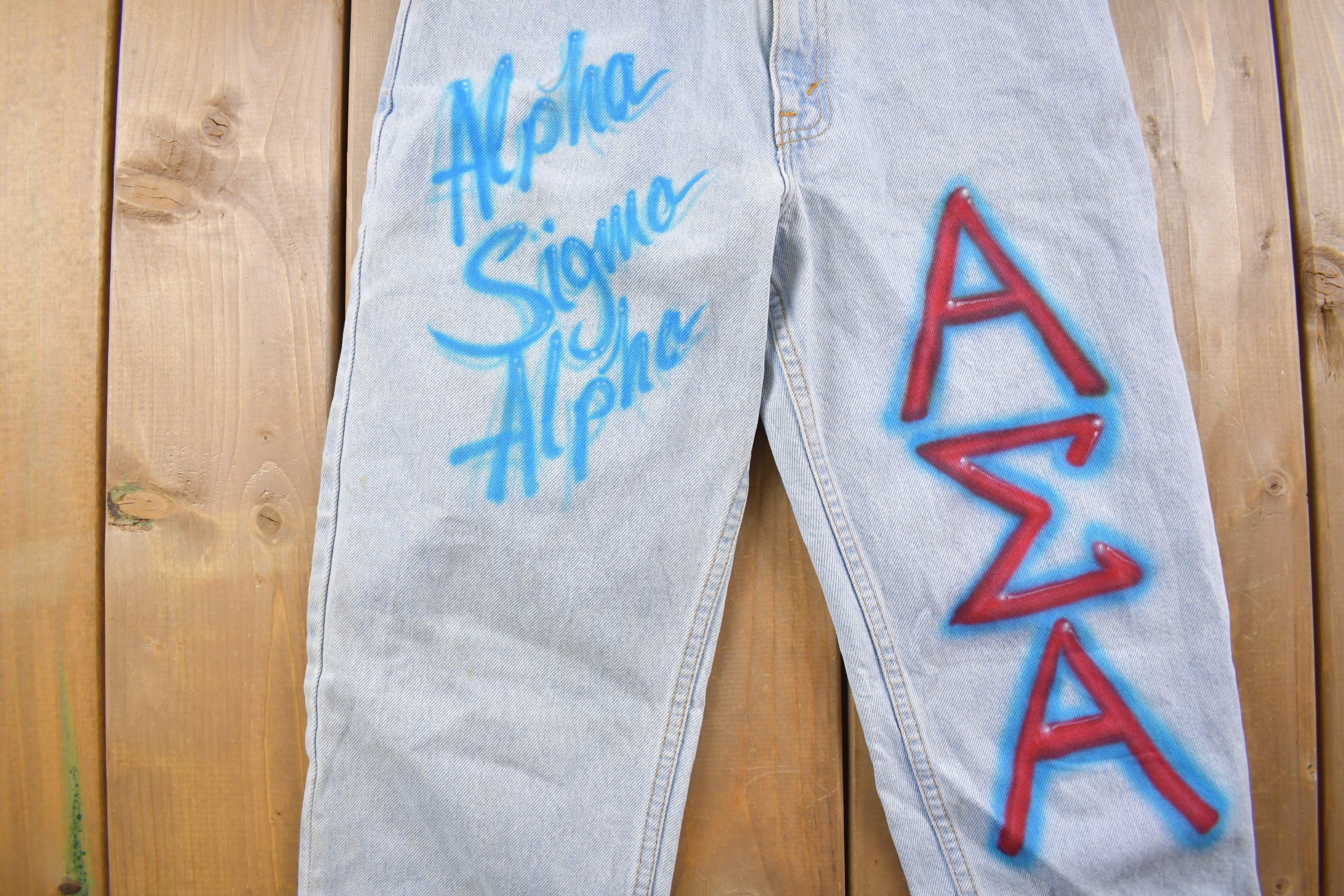 Vintage 1990s Levi's 550 Red Tab Spray Paint Jeans Size 28 x 30