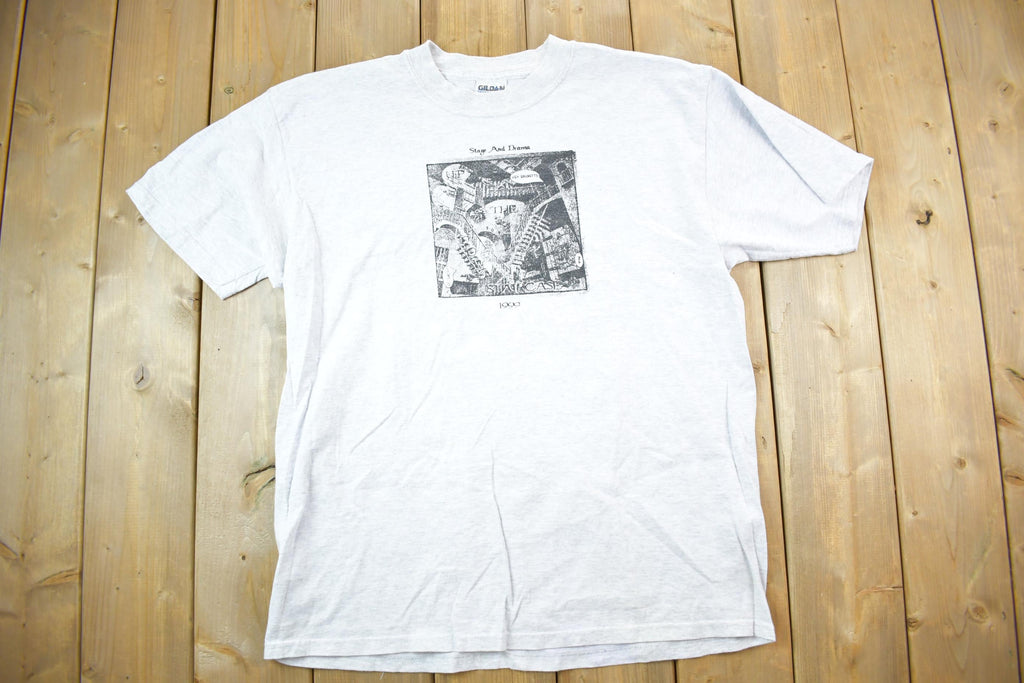 Vintage 1999 Stage And Drama Graphic Gildan T-Shirt