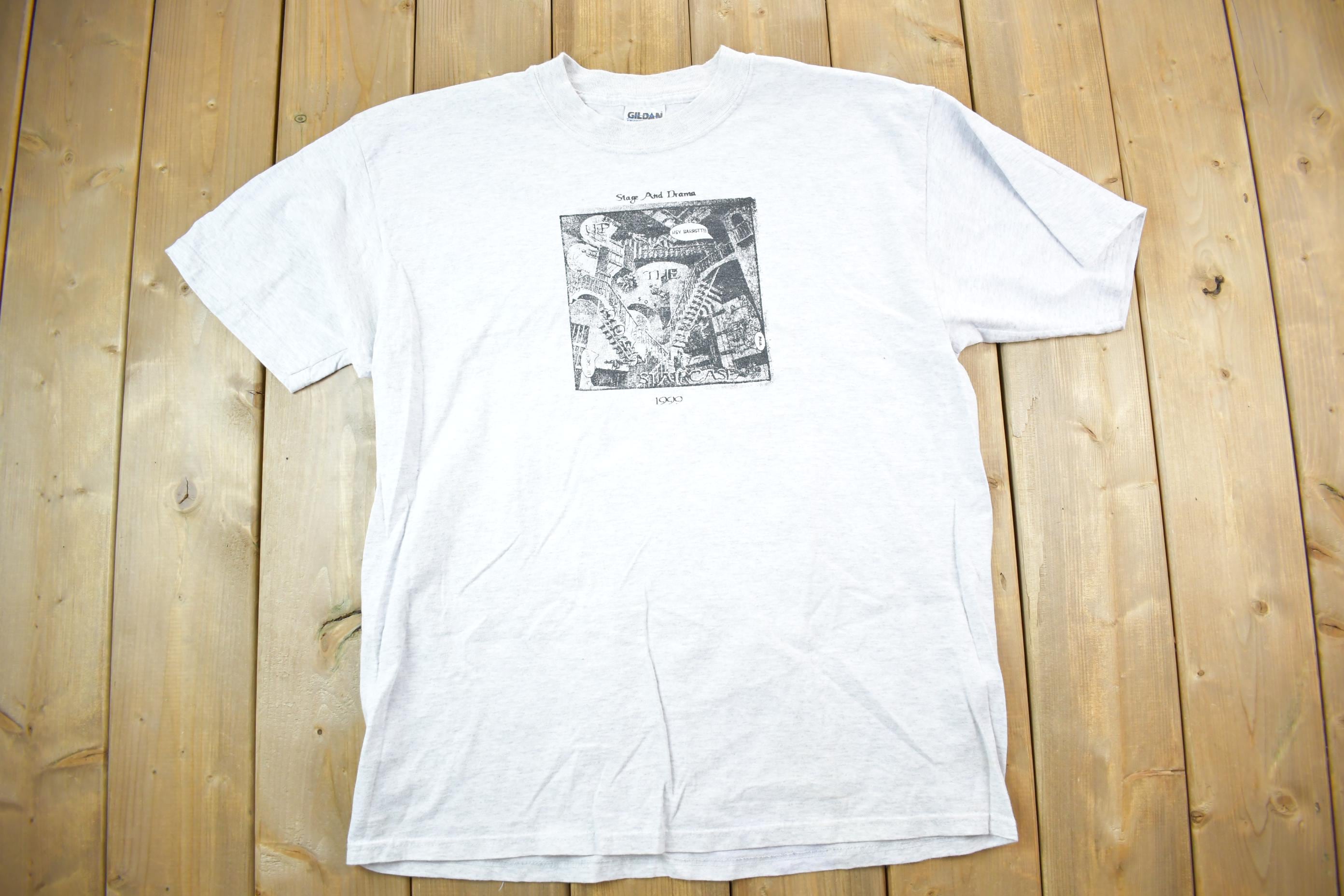 Vintage 1999 Stage And Drama Graphic Gildan T-Shirt
