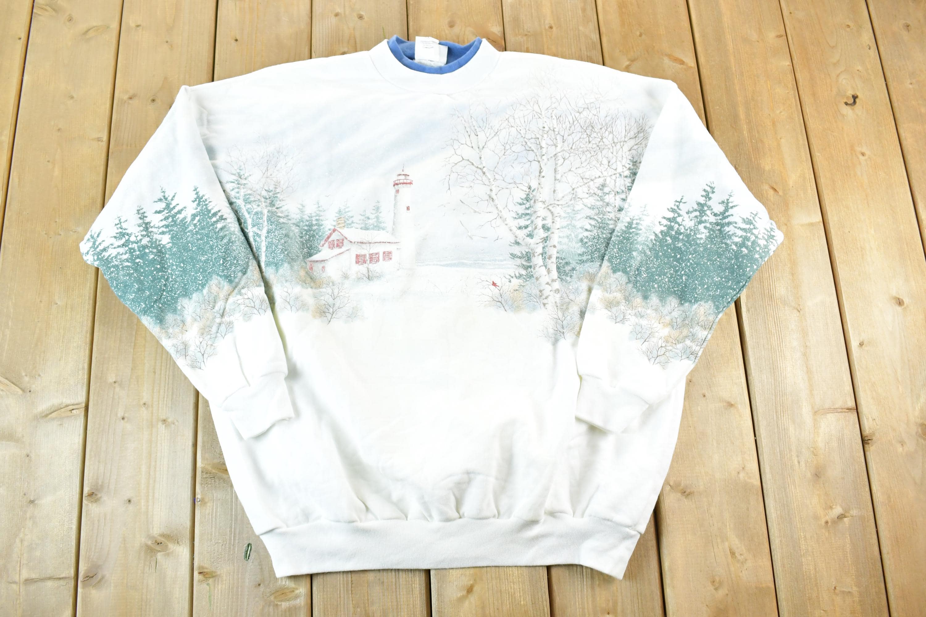 Vintage 1990s AOP Winter Theme Crewneck Sweatshirt Made In USA Mens XL