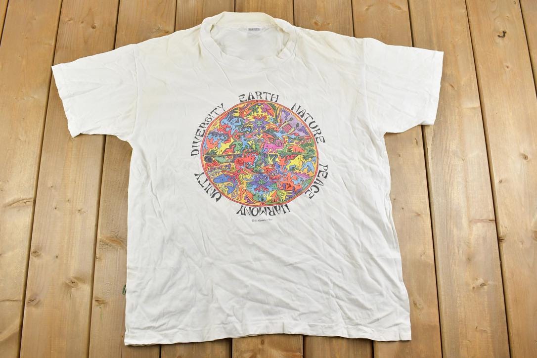 Vintage 1990s Earth Nature Souvenir T-Shirt