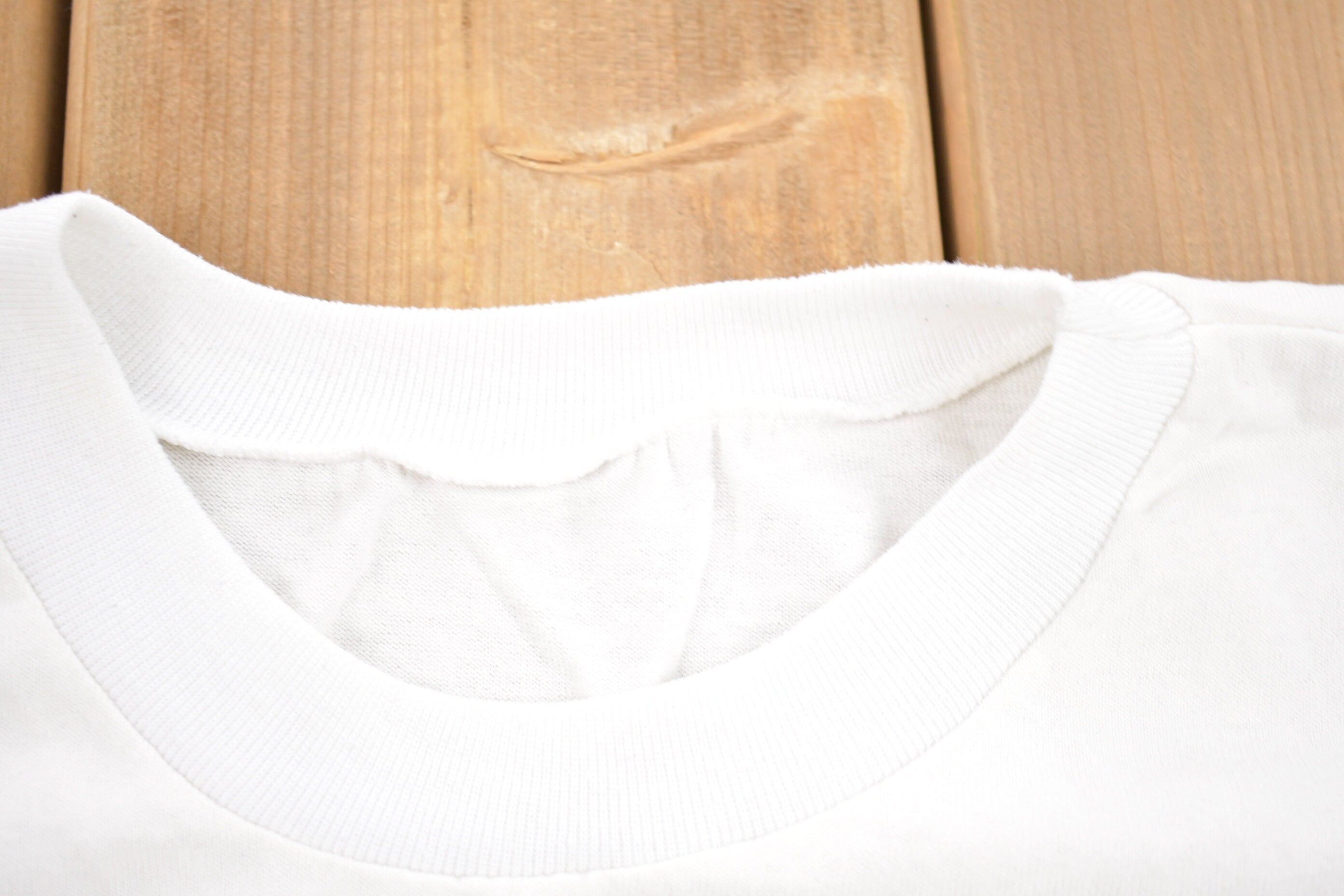 Vintage 1990s Aquarius Cute Bear Graphic T-Shirt