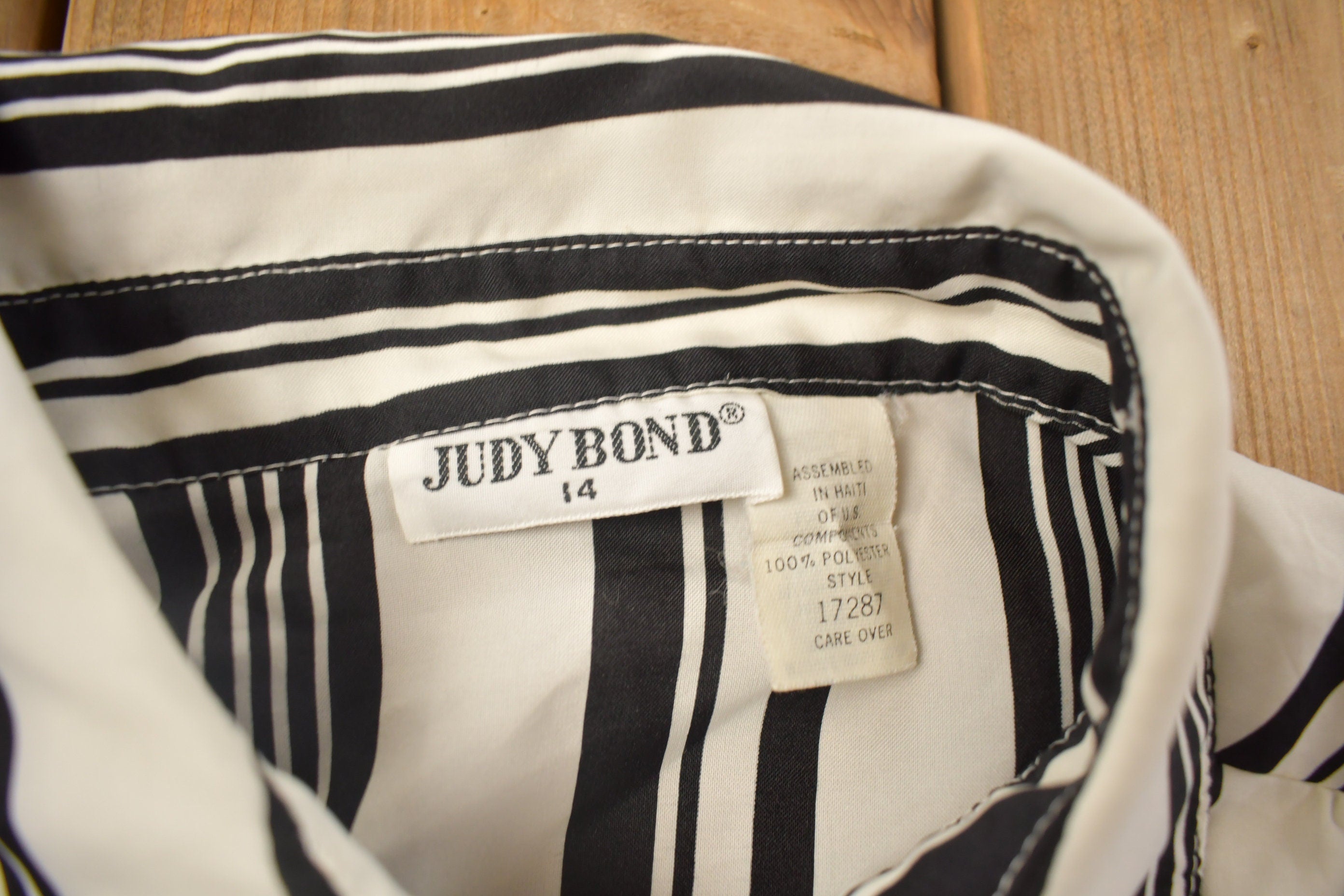 Vintage 1990s Judy Bond Women's Striped Button Up Shirt