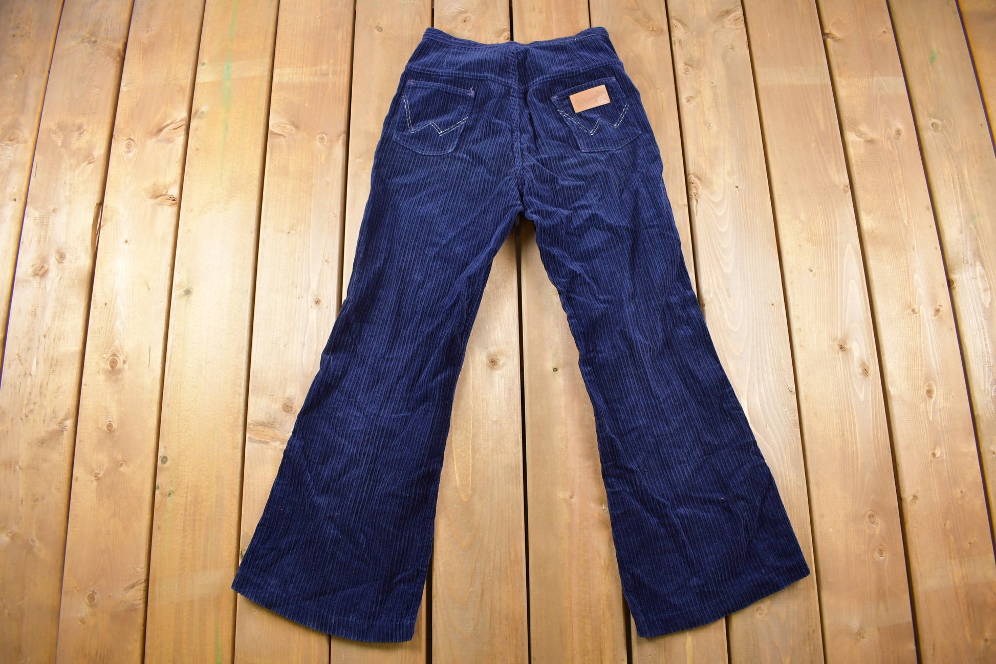 Vintage 1970s Wrangler Navy Corduroy Bell Bottom Pants Size 29 x 27