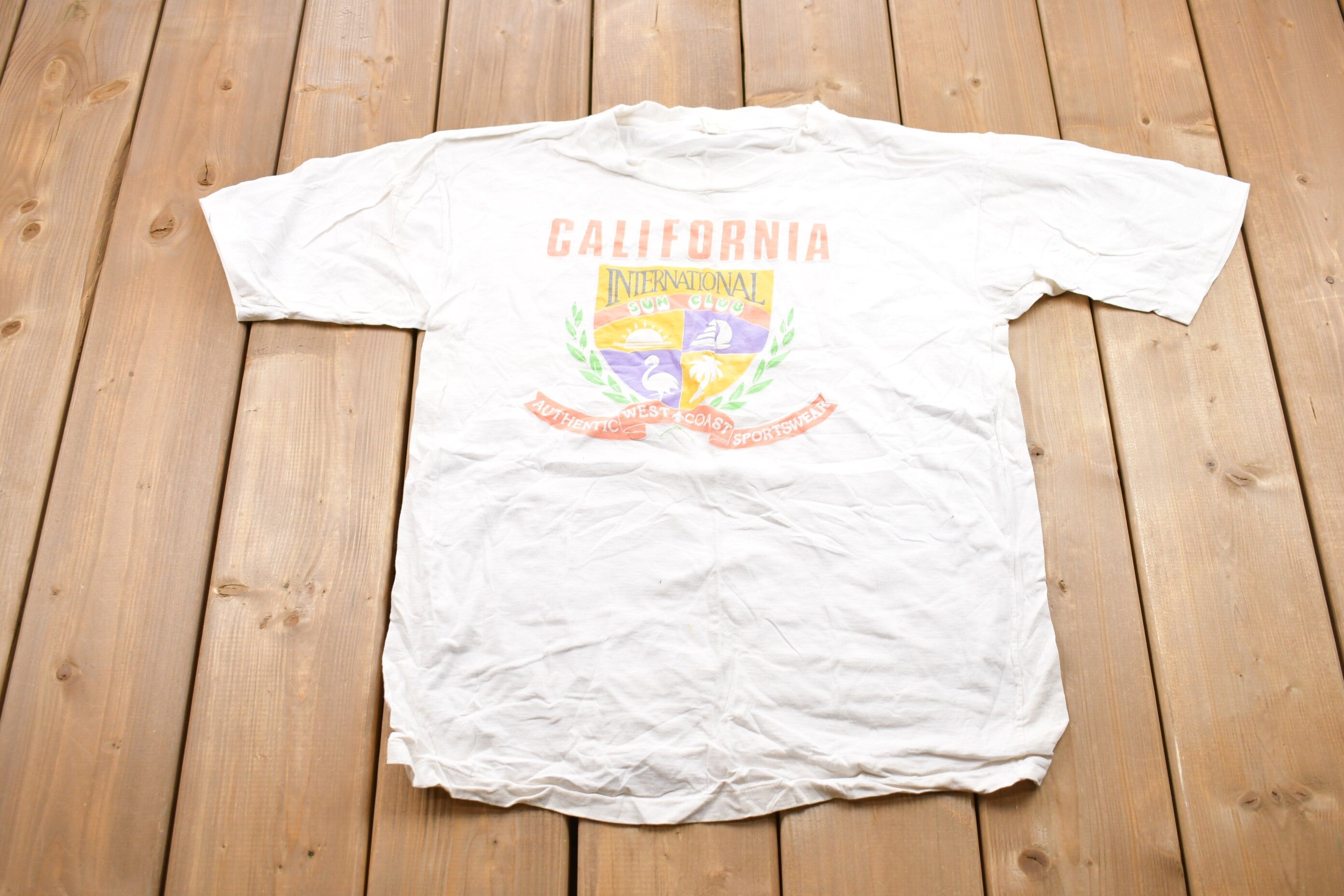 Vintage 1990s California International Graphic T-Shirt