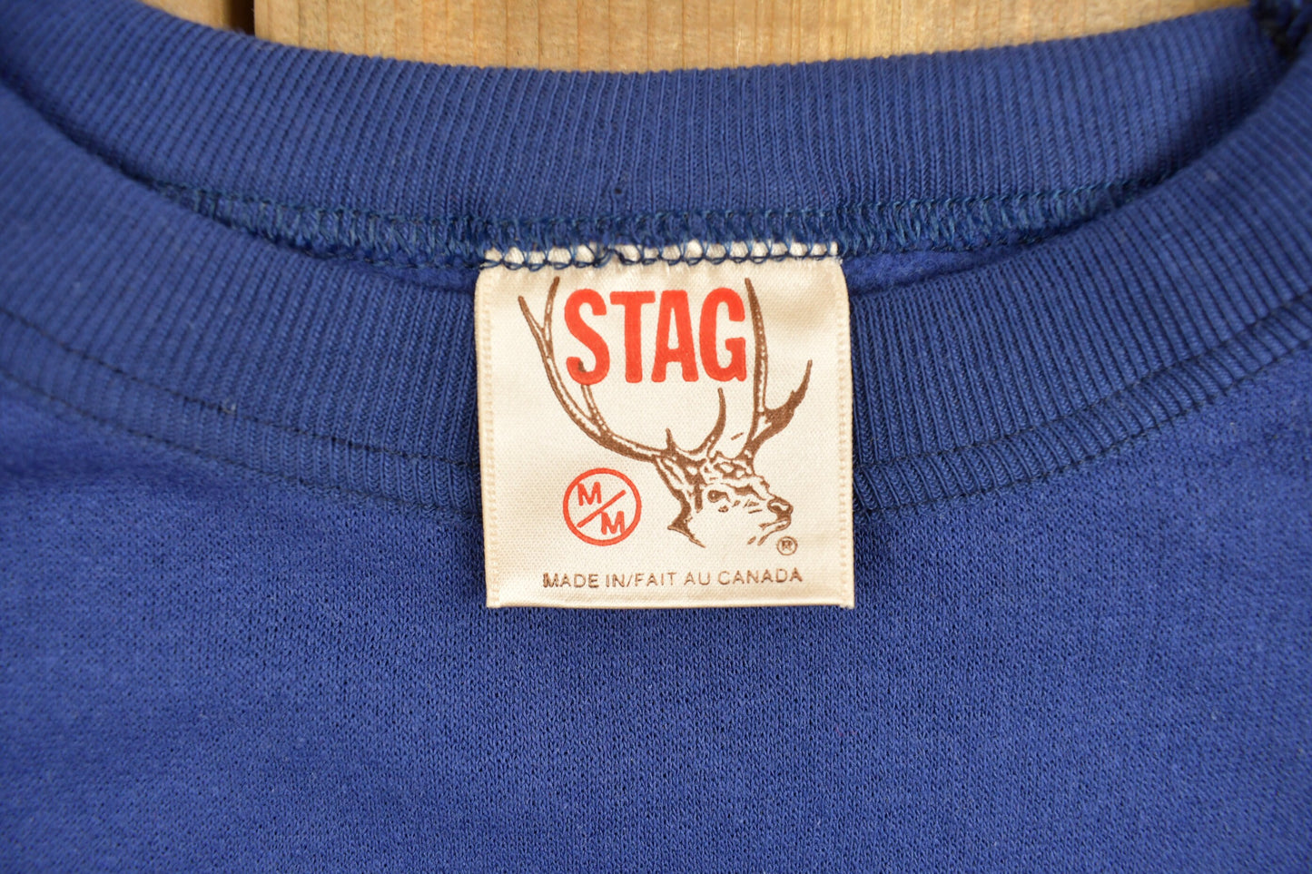 Vintage 1980s Blank Blue Stag Crewneck Sweatshirt / 80s Crewneck / Made In Canada / Essential / 80s Blank / Raglan Sleeve Crewneck