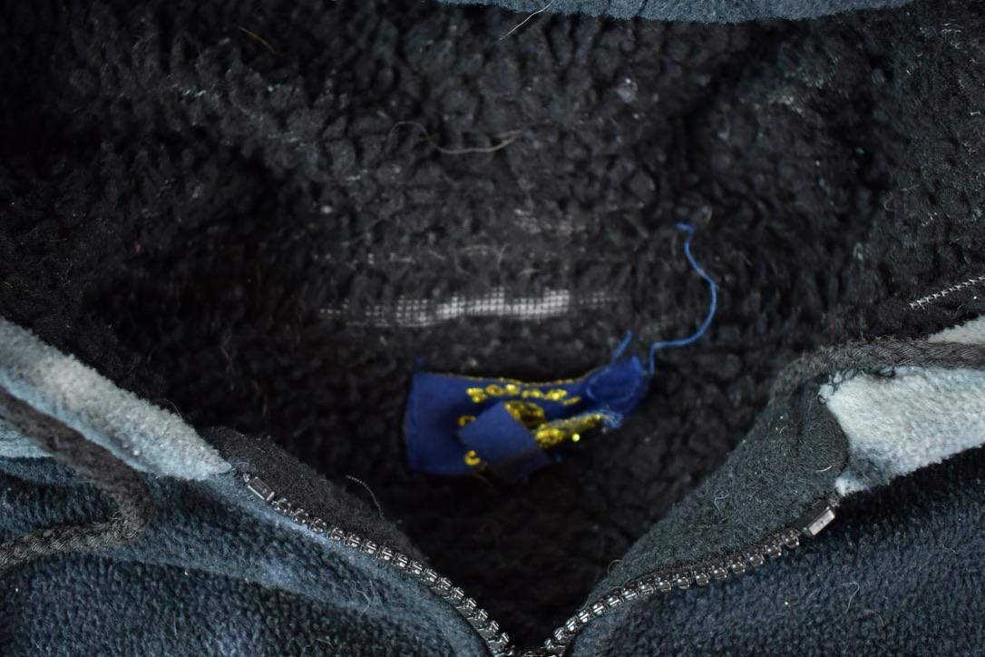 Vintage 1990s AOP Wolves Fleece Outdoorsman Hooded Zip Up Sweater