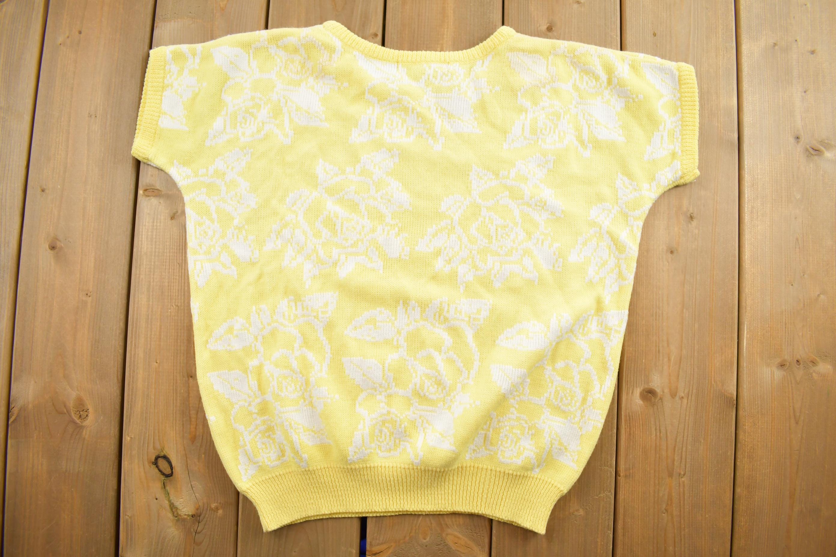Vintage 1990s Yellow Knit Crewneck Shortsleeve Sweater