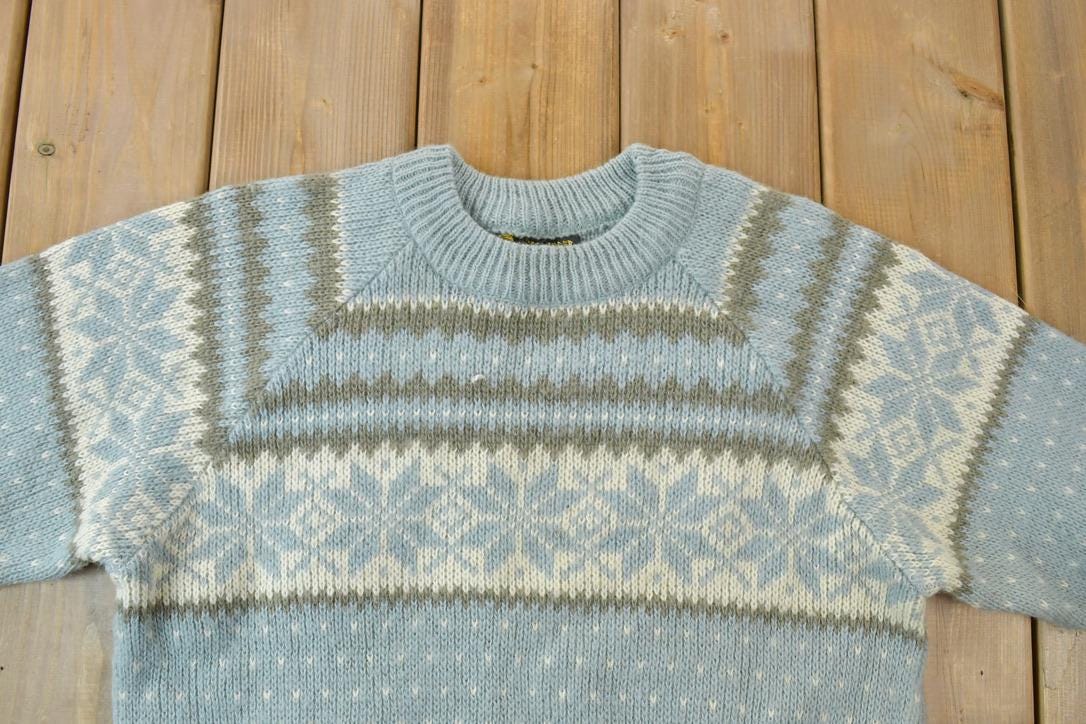 Vintage 1990s Norway Snowflakes Knit Crewneck Sweater