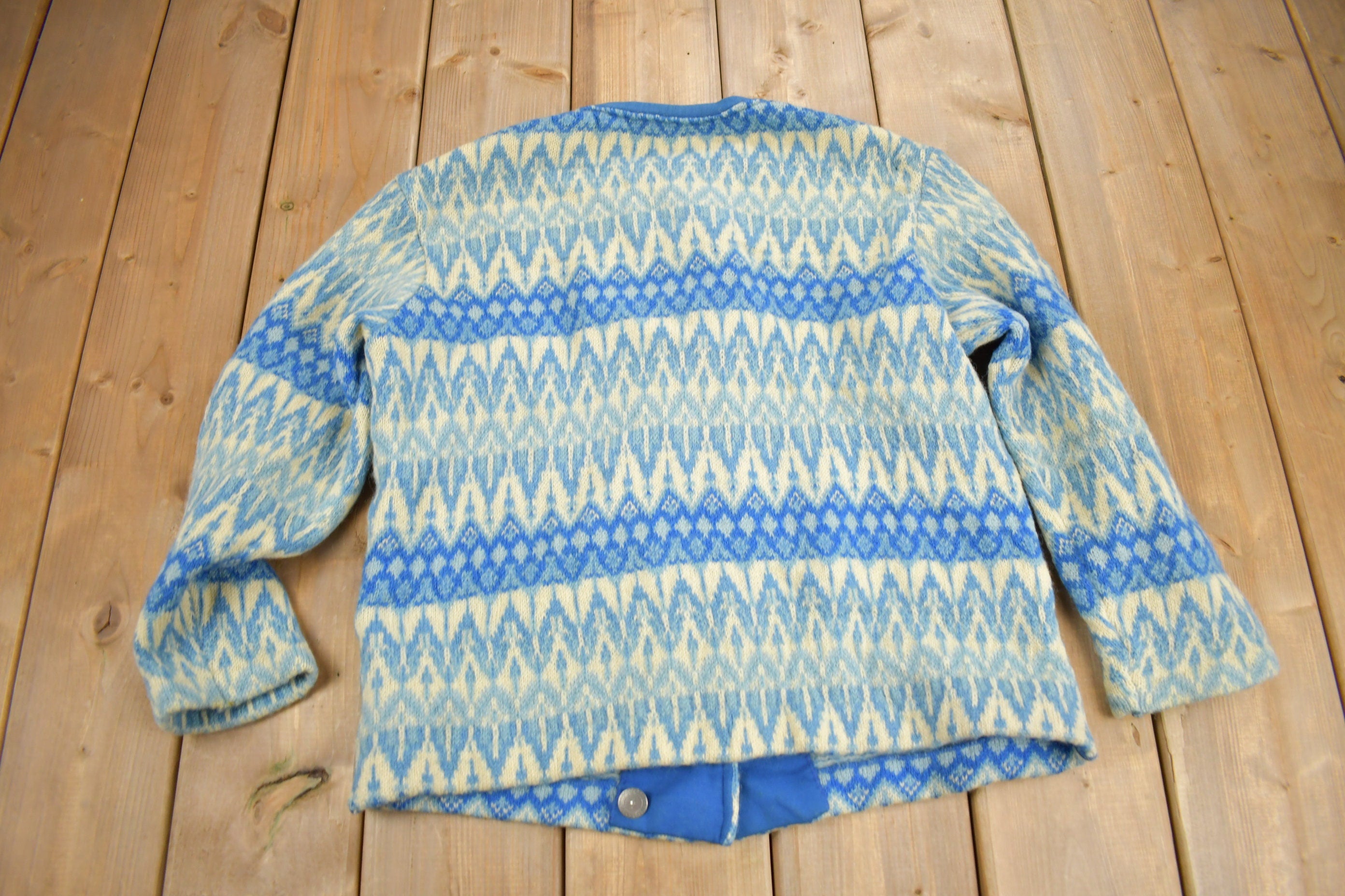 Vintage 1960s Icelandic Hand Knit Cardigan Sweater /