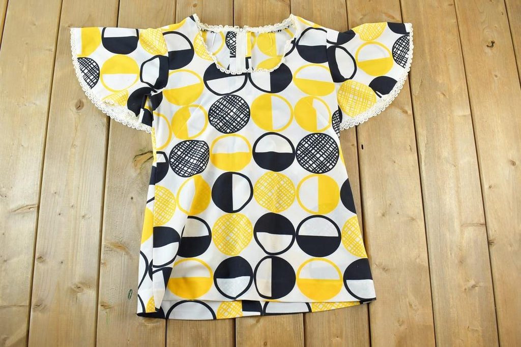Vintage 1960s Polka Dot Pattern Button Up Shirt