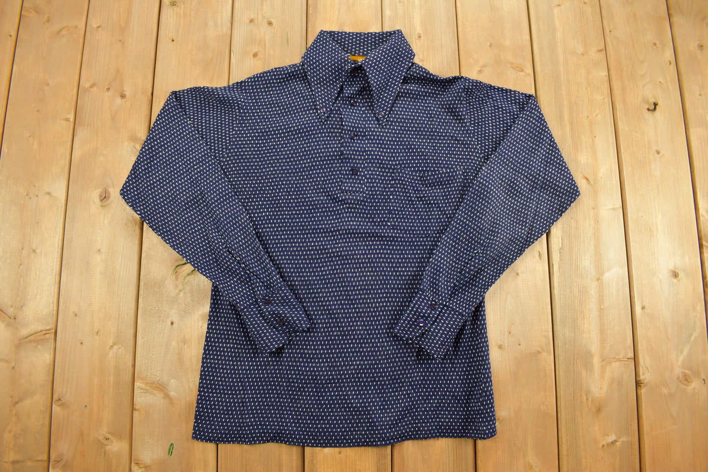 Vintage 1970s Gary Reed Button Up Polyester Shirt / True Vintage / Dagger Collar / Retro Menswear / 1970s Fashion / Blue Shirt