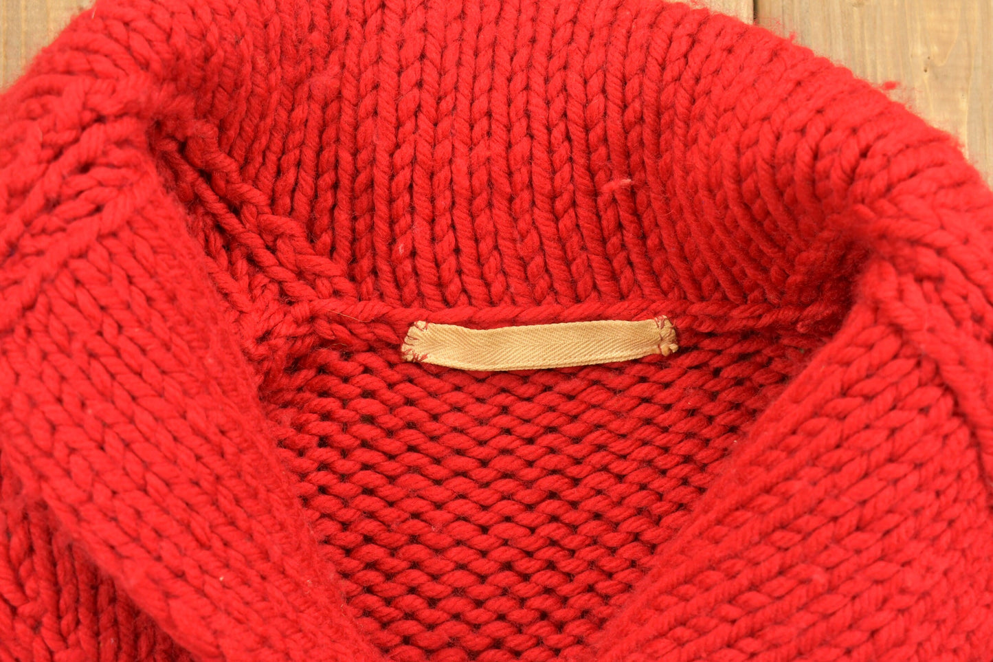 Vintage 1970s Red Knit Cardigan Sweater / Vintage Cardigan / Collared Knit / Gold Button / Winter Wear / Button Up