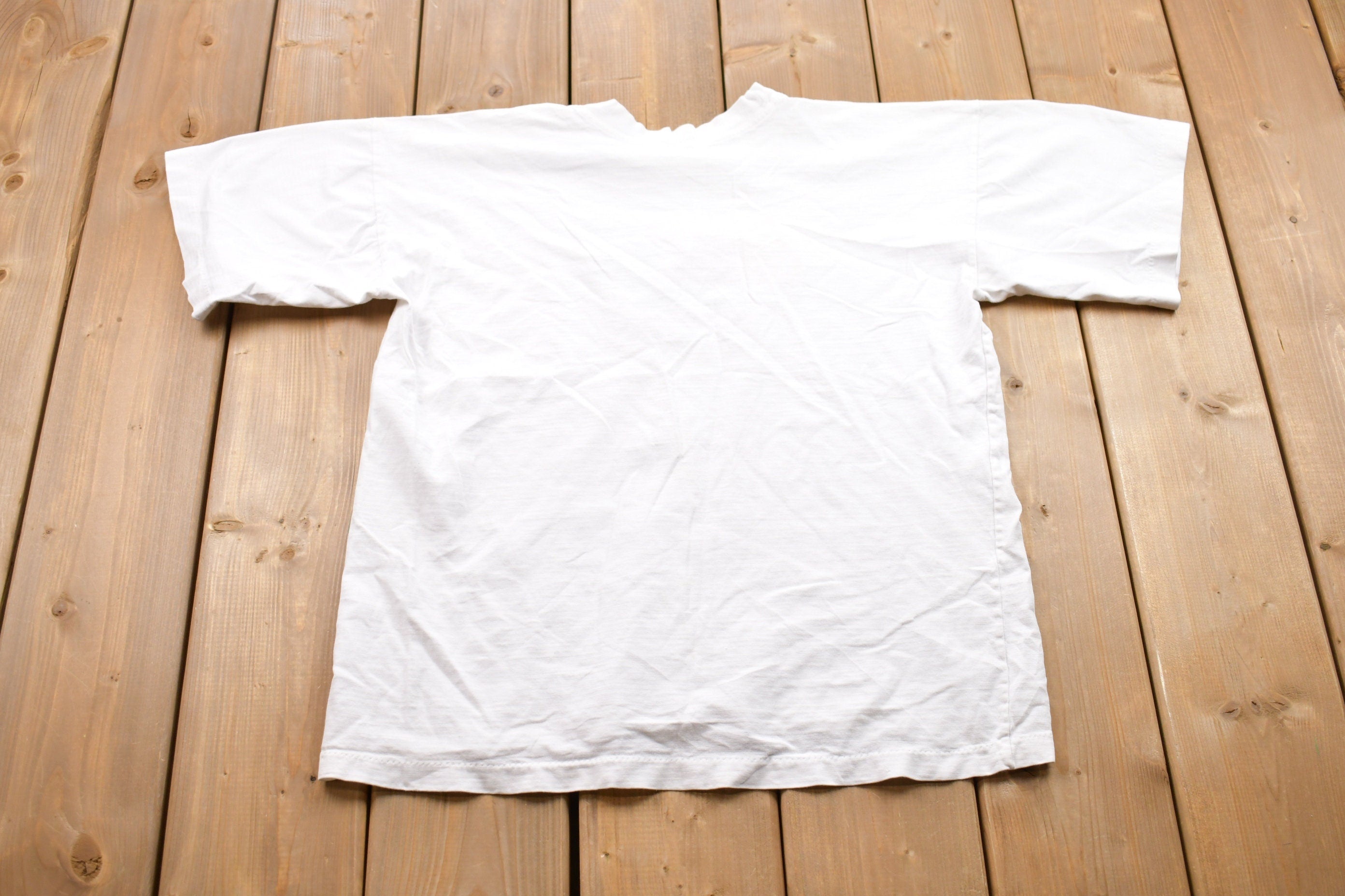 Vintage 1990s Sydney Australia Embroidered T-Shirt