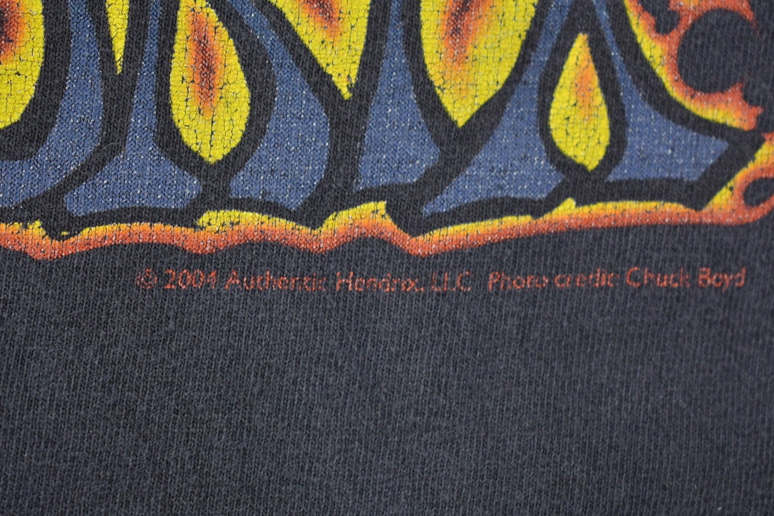 Vintage 2004 Jimi Hendrix Flames Graphic Band T-shirt /