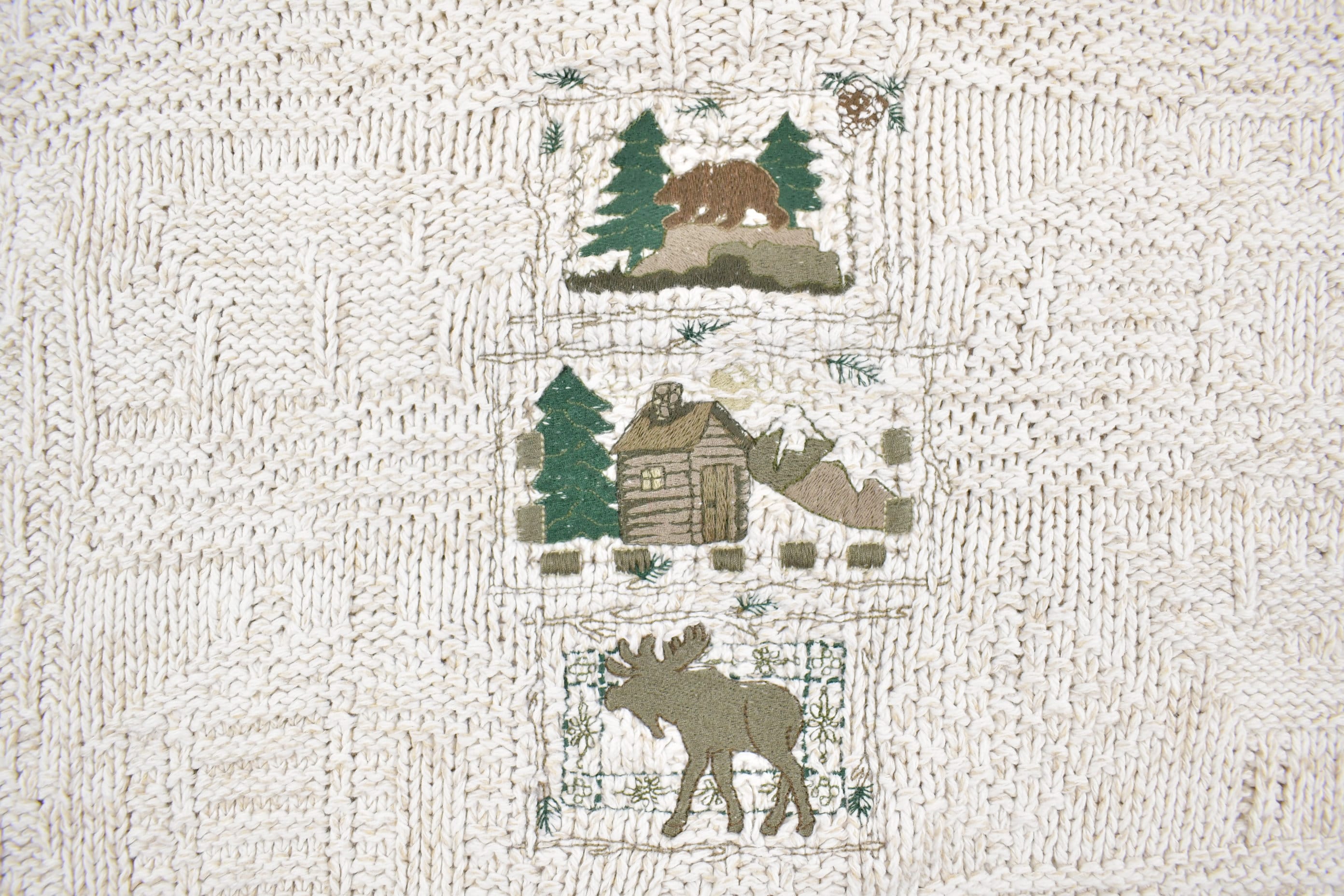Vintage 1990s Woodland Embroidered Knit Crewneck Sweater