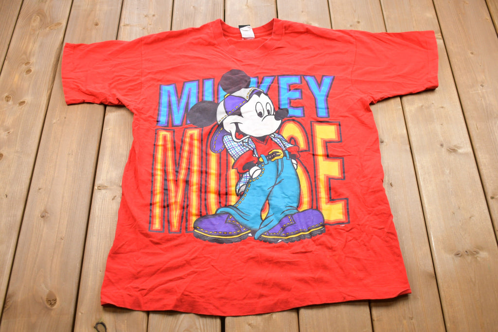Vintage 1990s Mickey Mouse Graphic T-Shirt