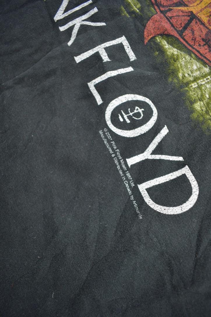 Vintage 2001 Pink Floyd Sun Dial Graphic Band T-Shirt