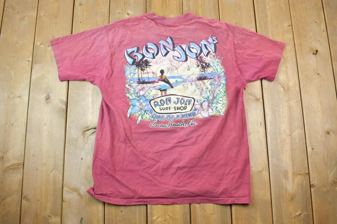 Vintage 1990s Ron Jon's Surf Shop Cocoa Beach Florida Souvenir T-Shirt