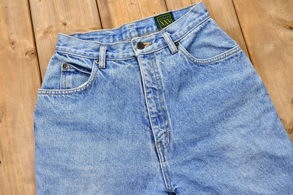 Vintage 1990s Distressed Concept XXV Light Wash Tapered Mom Jeans