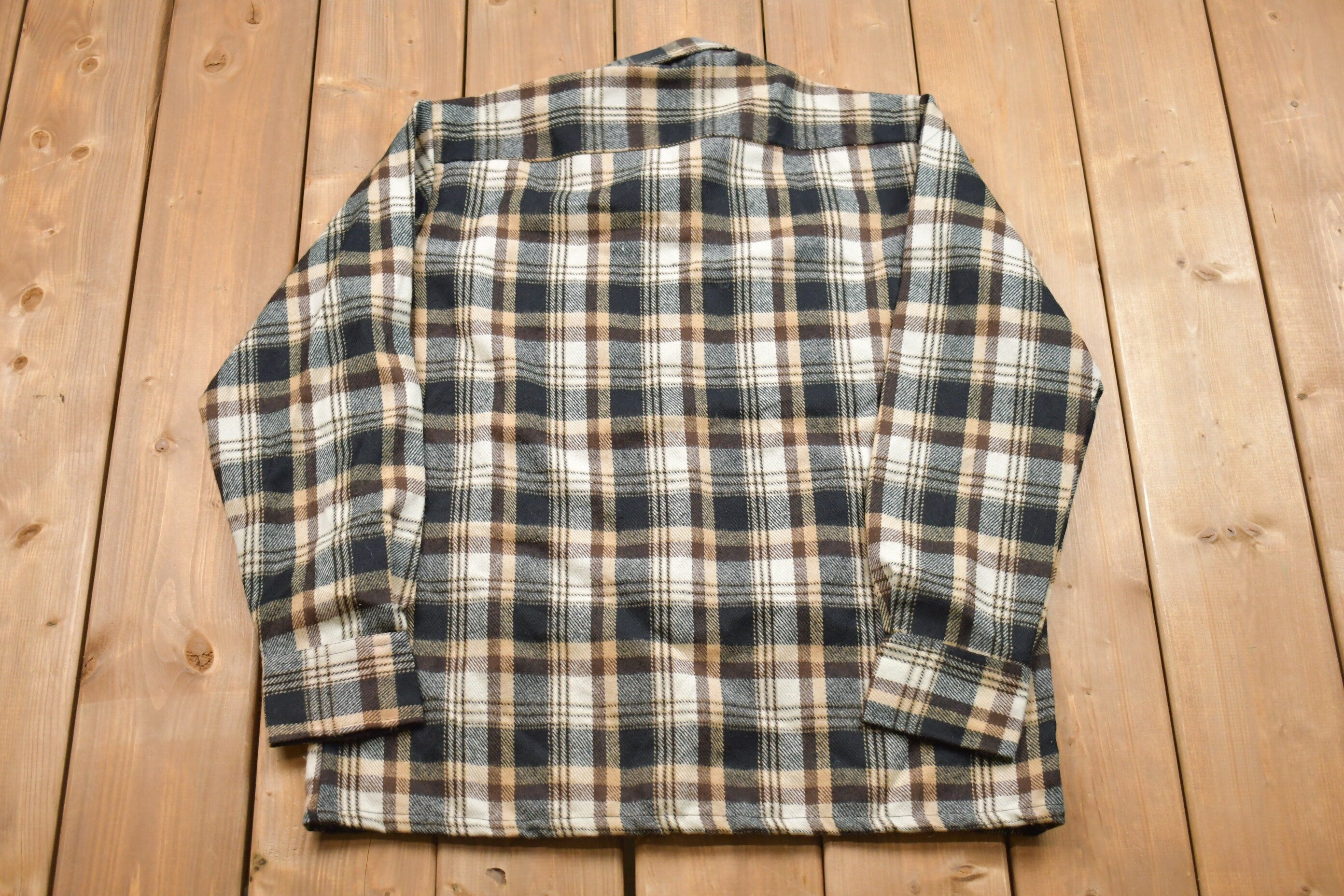 Vintage 1990s Windbreaker Plaid Button Up Lined Shirt