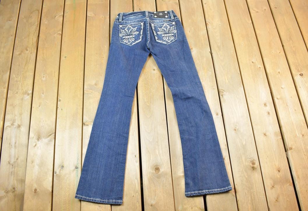 Vintage Y2K Miss Me Bedazzled Low Rise Jeans Size 26x31